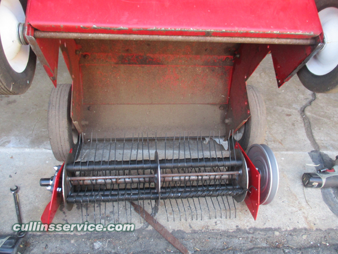 How to change blades on a overseeder Set the new Blades Cullins Service